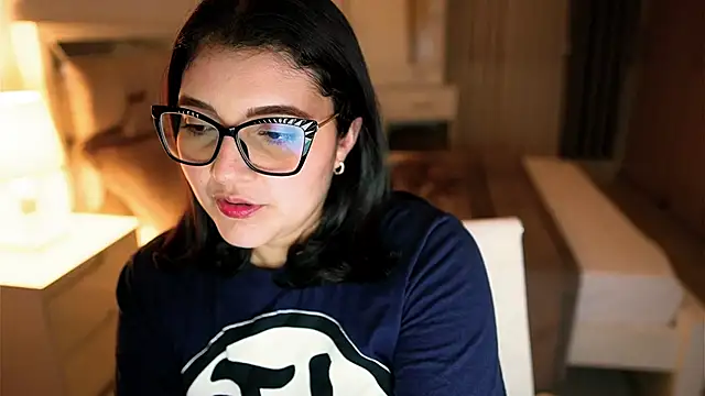 Camilaa bueno online show from September 2025 11:07:01 PM