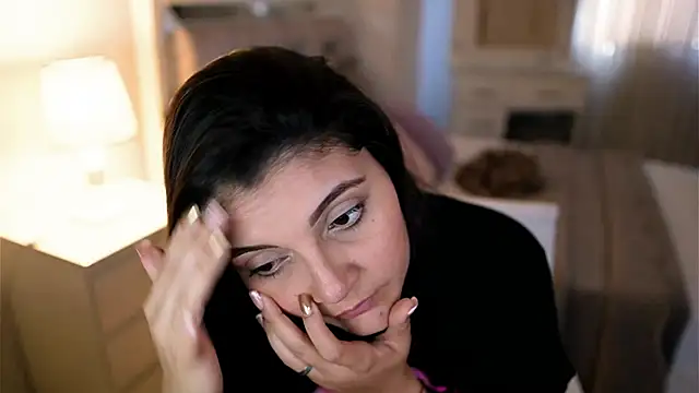 Camilaa bueno online show from October 2025 08:28:01 PM