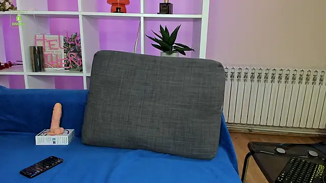 Perry Knight online show from February 2025 06:06:02 AM