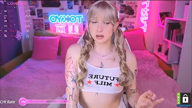 p1nkvenom online show from February 2025 07:20:02 PM