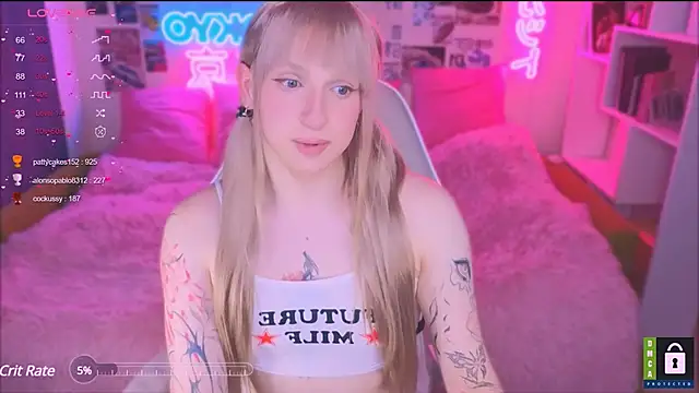 p1nkvenom online show from February 2025 06:09:02 PM