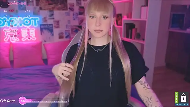 p1nkvenom online show from March 2025 05:58:02 PM