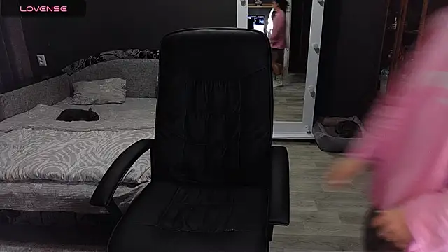 Aria Dl online show from December 2025 12:44:02 PM