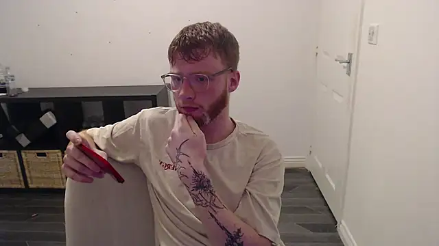 PrettyGinger online show from December 2024 04:49:01 PM