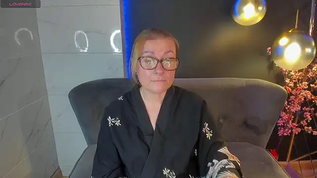 AlexandraKind online show from February 2025 07:46:01 PM