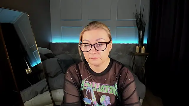 AlexandraKind online show from February 2025 12:57:02 AM