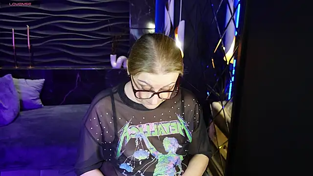 AlexandraKind online show from February 2025 11:46:02 PM