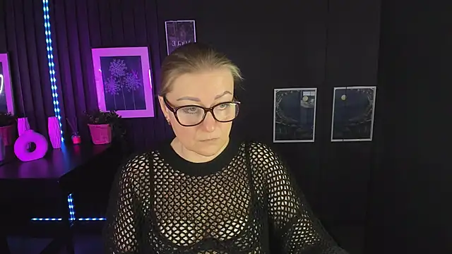 AlexandraKind online show from March 2025 01:43:02 PM