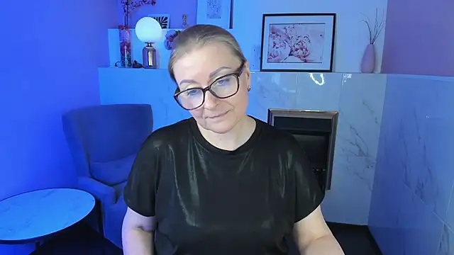 AlexandraKind online show from March 2025 04:54:01 PM