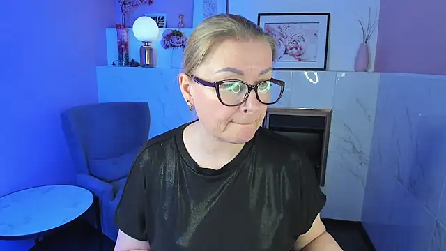 AlexandraKind online show from March 2025 07:59:01 PM