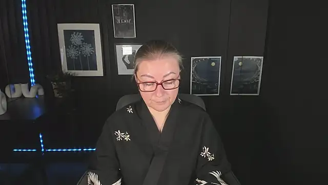 AlexandraKind online show from September 2025 02:10:01 PM