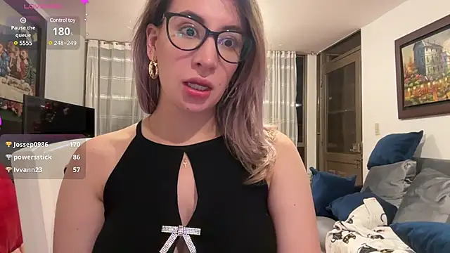 Gabby cruz  online show from December 2024 12:53:02 AM