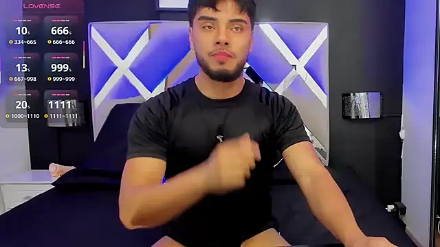 Tommidubois online show from February 2025 08:22:01 PM