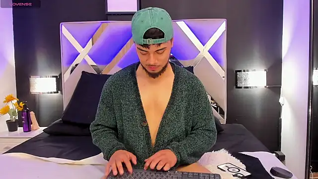 Tommidubois online show from February 2025 03:09:02 AM