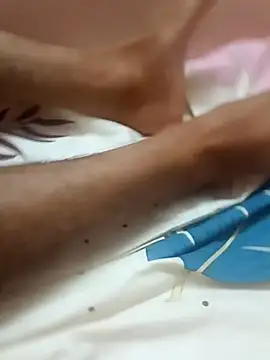 Vignesh3246 online show from December 2024 03:53:02 PM