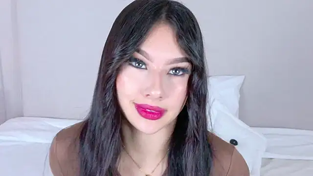 EymiCuper online show from March 2025 12:25:02 PM