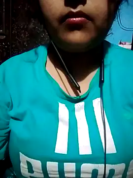 Love-Veronica online show from March 2026 06:01:02 PM