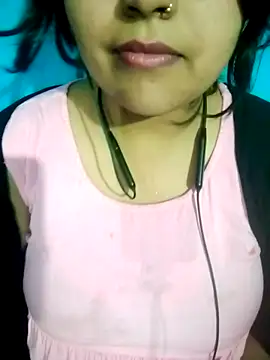Love-Veronica online show from April 2026 01:26:02 PM