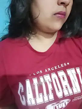Love-Veronica online show from June 2026 01:43:02 PM