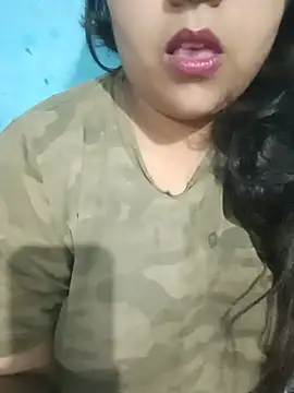 Snapshot of Love-Veronica chatting on June 2026 12:15:01 PM Love-Veronica online show from June 2026 12:15:01 PM