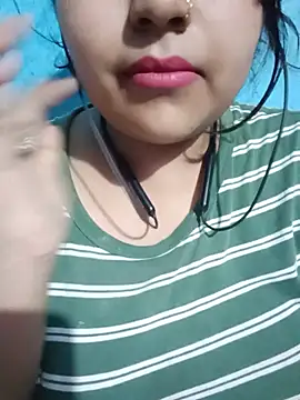 Snapshot of Love-Veronica chatting on July 2026 06:33:01 PM Love-Veronica online show from July 2026 06:33:01 PM