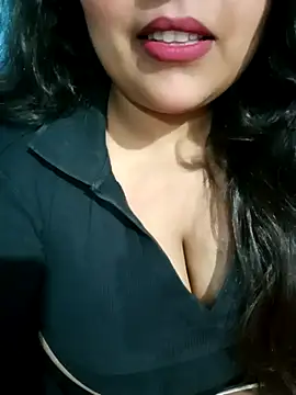 Snapshot of Love-Veronica chatting on July 2026 09:15:01 AM Love-Veronica online show from July 2026 09:15:01 AM