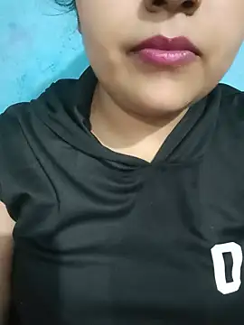 Snapshot of Love-Veronica chatting on July 2026 05:45:02 PM Love-Veronica online show from July 2026 05:45:02 PM
