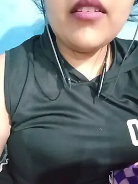 Snapshot of Love-Veronica chatting on July 2026 06:53:01 PM Love-Veronica online show from July 2026 06:53:01 PM