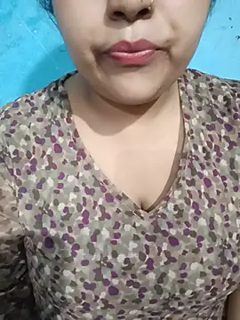 Snapshot of Love-Veronica chatting on August 2026 05:15:01 PM Love-Veronica online show from August 2026 05:15:01 PM