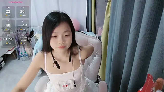 Lena-yyds online show from October 2025 02:03:01 PM