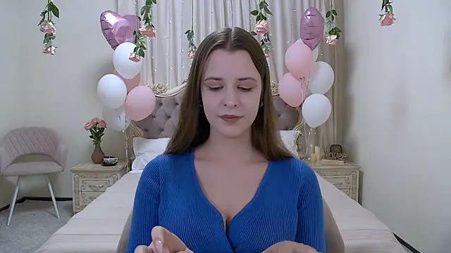 AgataAisitt online show from February 2025 05:28:01 PM