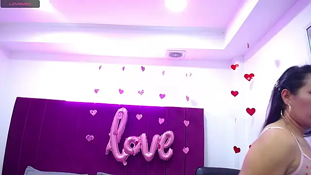 Kylee28 online show from February 2025 08:05:01 PM