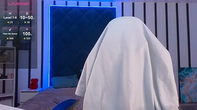 MeganFoxy11 online show from December 2024 01:38:02 PM