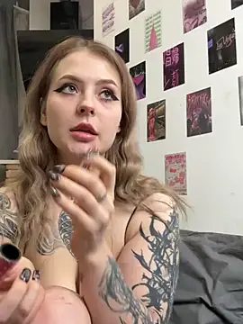 LinaQik online show from January 2025 01:11:01 PM