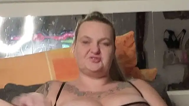 Inked blondi online show from October 2025 02:09:01 AM