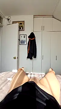 tula chyk online show from September 2025 12:54:01 PM