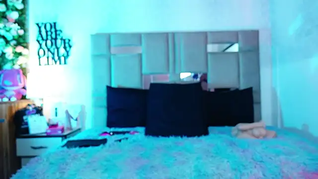 natacha  black  online show from May 2026 10:38:02 PM