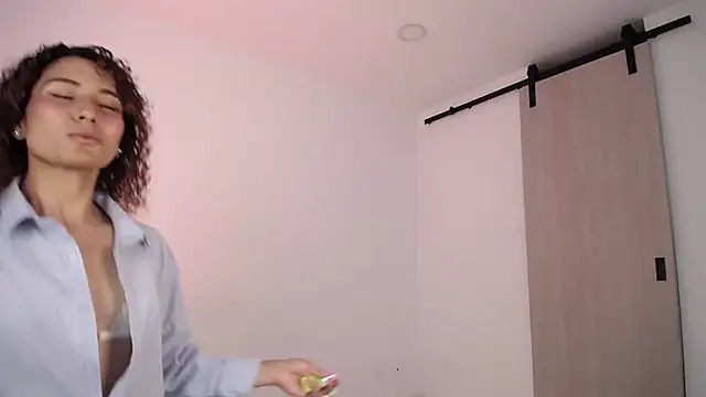 varenkaivanova 22 online show from September 2025 08:27:02 AM