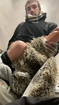 Snapshot of Fuckboy4public chatting on December 2024 06:02:02 PM Fuckboy4public online show from December 2024 06:02:02 PM