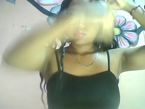 Fariana01 online show from January 2025 07:48:01 PM