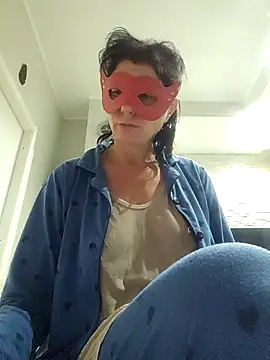 Vagabondainnamorata online show from November 2025 03:50:01 AM