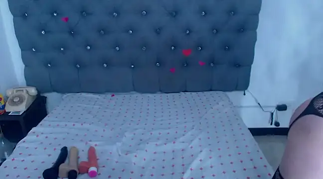 Snapshot of XxMiaSexxyHotxX chatting on March 2025 01:40:02 PM XxMiaSexxyHotxX online show from March 2025 01:40:02 PM