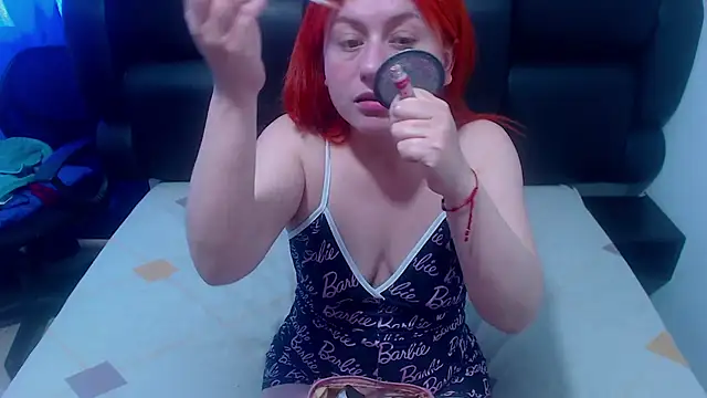 Snapshot of XxMiaSexxyHotxX chatting on November 2025 01:43:02 PM XxMiaSexxyHotxX online show from November 2025 01:43:02 PM