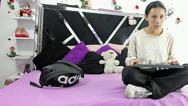 thedream girls online show from October 2025 12:03:02 PM