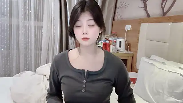 yangyang-1115 online show from February 2025 01:09:02 PM