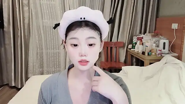 yangyang-1115 online show from February 2025 04:31:01 PM