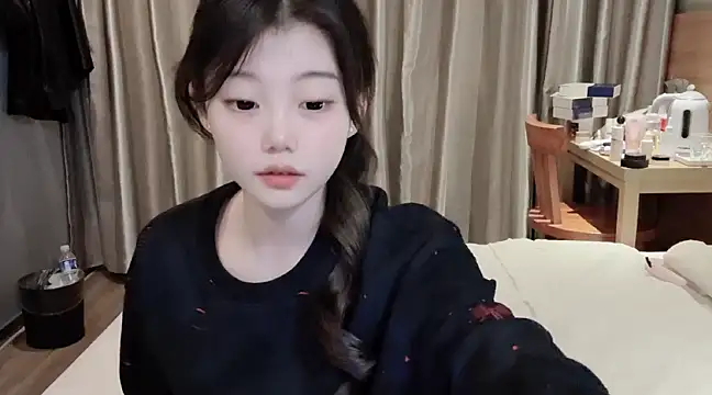 yangyang-1115 online show from February 2025 08:15:02 AM