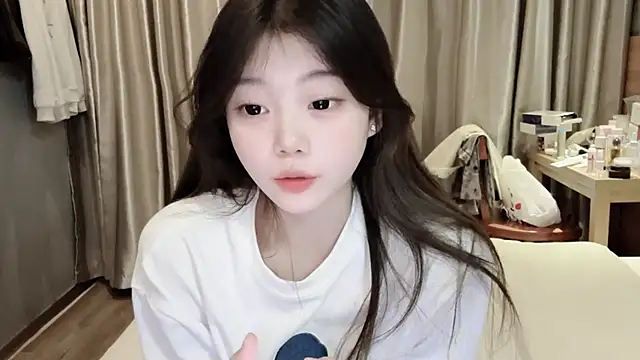 yangyang-1115 online show from March 2025 10:22:02 AM