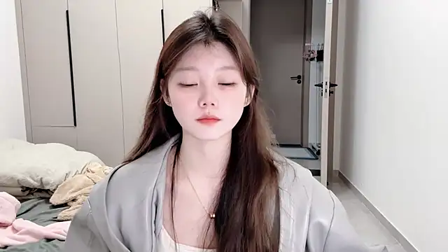 yangyang-1115 online show from October 2025 04:12:01 AM