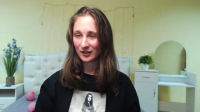 MichelLeee online show from January 2025 03:25:01 PM